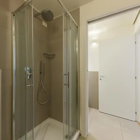 Apartman Modern Isola - Near Metro - Hl Collection