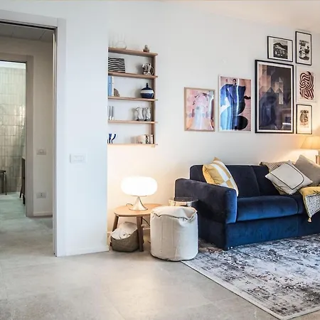 شقة Nest - A Stone's Throw From M4 Metro ميلان