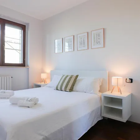 Free Garage, Cozy With Terrace Milão