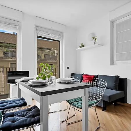 Ri24 Bright Two-room With A Cozy Balcony