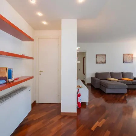 Xenia - 2rooms In Via Spadolini 11b *