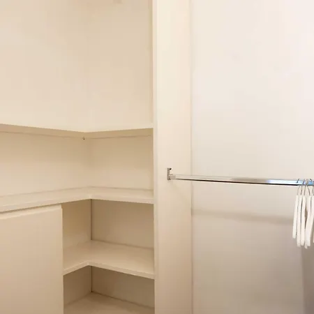 Bilocale Moderno Vicino Mm Pasteur - Via Venini Apartamento
