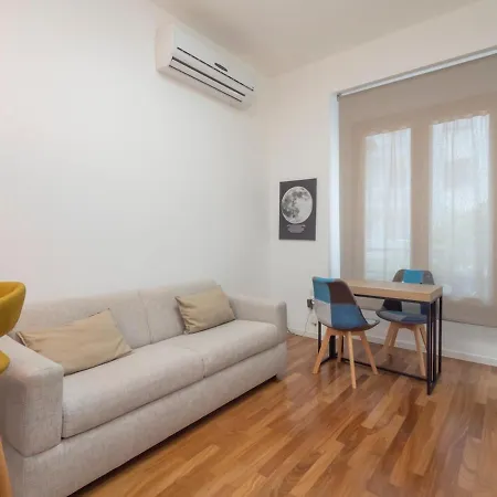 شقة Xenia - 2rooms In Via Ampere 102