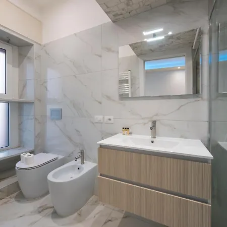 Xenia - Viale Monte Ceneri75 Apartamento *