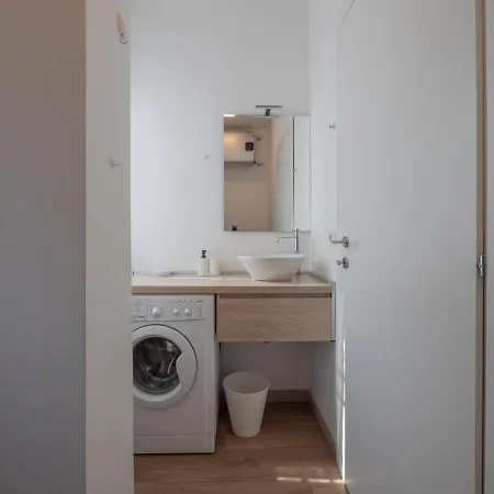 Xenia - In Viale Romolo 5 ميلان