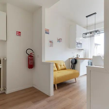 Guesthost - Cozy Balcony Flat Affori Mm3 ミラノ