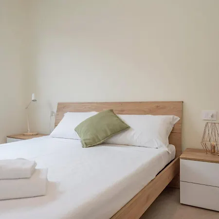 Xenia - 3rooms In Via Massimo Gorki Apartman *