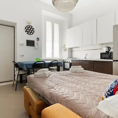 Guesthost - Comfy Flat Zara Mm5 Close To Isola Διαμέρισμα Μιλάνο