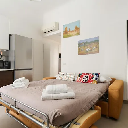 Guesthost - Comfy Flat Zara Mm5 Close To Isola *