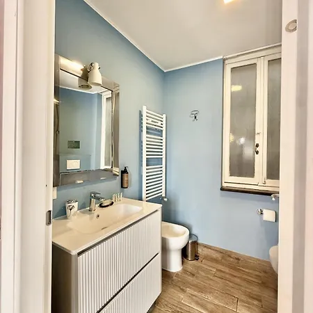 Two Bedroom With Views In Porta Venezia Apartamento *