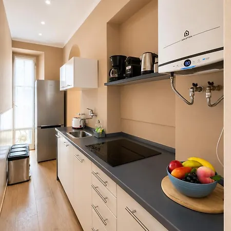 Appartamento Three Bedroom In Porta Venezia