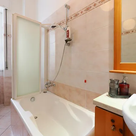 Appartement Primopiano - Padova 256 *
