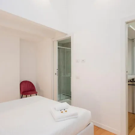 Xenia - 2 In Via Nino Bixio 6 *