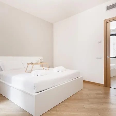 Easyilife - - Chiaravalle 1 - Duomo Apartamento Milão