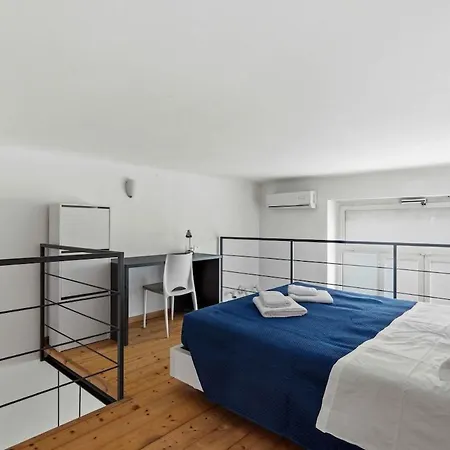 Elegant Loft Con Giardino In Citta - Scooter Park Apartman Milánó