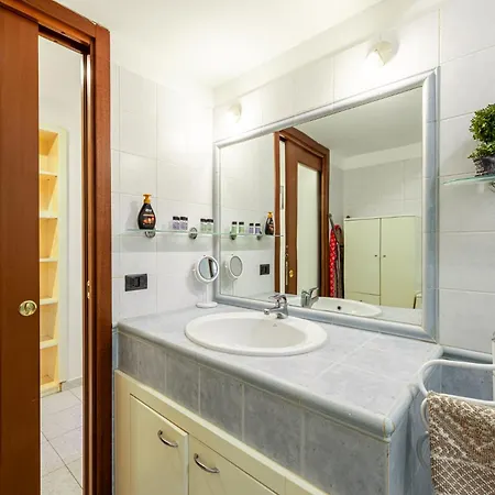 Appartement Hospital And Metro 10 Minutes Away Milan