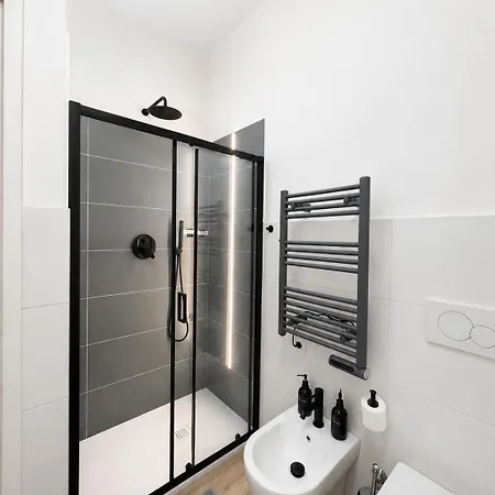 G House - Design E Comfort A - M4 Frattini Per Areoporto Linate شقة