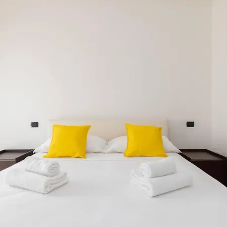 Διαμέρισμα Large Duplex With Private Terrace Gluck