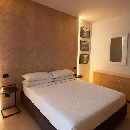 Prestige House - Free Parking - San Siro & Duomo شقة ميلان