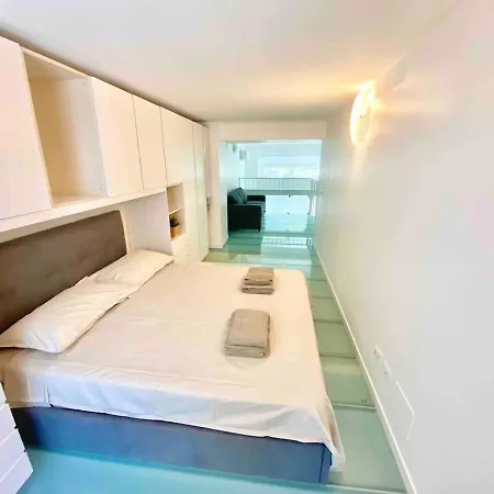 Loft In The Center - Metro - 12 Beds * Μιλάνο