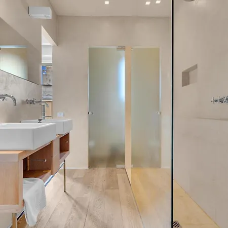 Luxury Skyline Penthouse * ميلان