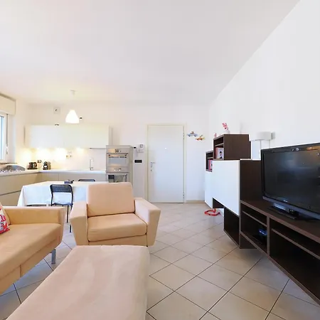 M4 Linate Modern Flat Terrace & Parking Lägenhet