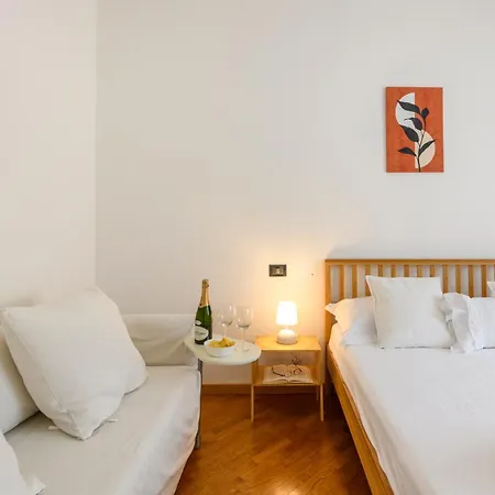 Appartement Mussi, 10 - Between Citylife And Sempione Milan