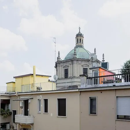 Luxury Penthouse Near Duomo & Colonne Milánó