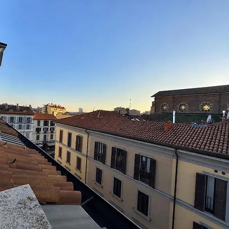 Navigli Art Apartment- M2 Porta Genova *
