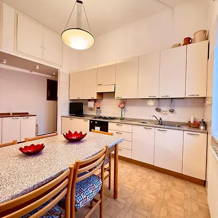 Appartement Classic House 15 Minutes From Duomo