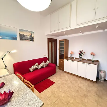 Classic House 15 Minutes From Duomo Appartement Milaan