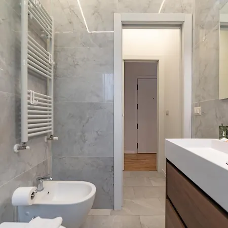 Appartement 5 Min Car From Station, With 2 Bedrooms *
