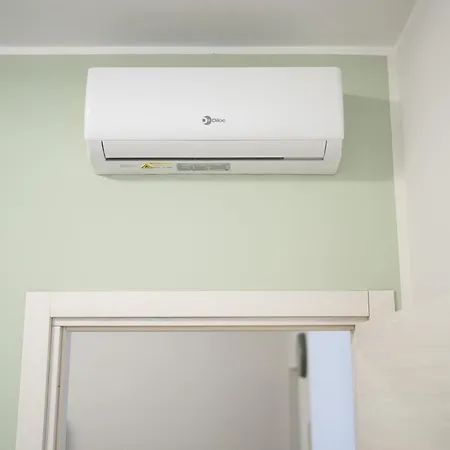 Nuovo Bilocale Ristrutturato Ultimo Piano Wifi 1 Min Metro Turro 10 Min Duomo Διαμέρισμα