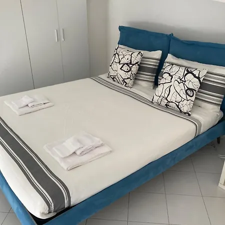 Orti Megaloft Apartman Milánó