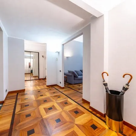 Luxury Flat Crocetta 2 Stops From Duomo, Ac
