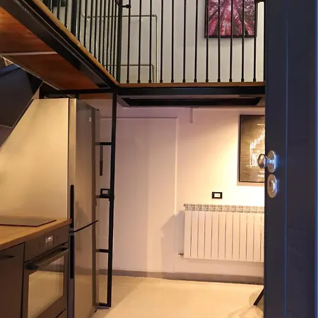Modern Center Little Loft Milão