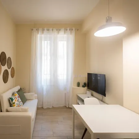 Venezian 10 - Urban Living * Milão