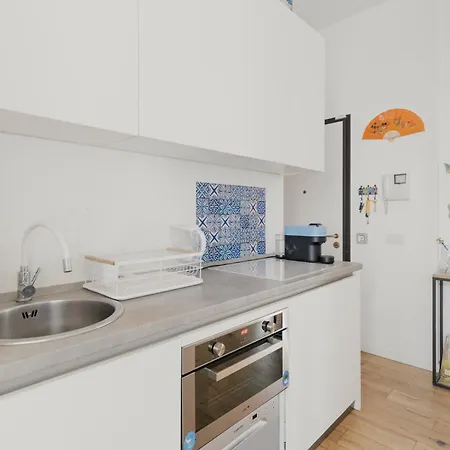 Guesthost - Alice's Cozy Nest 公寓 米兰