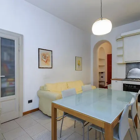Xenia - 2 In Via Paolo Frisi 8 Appartement