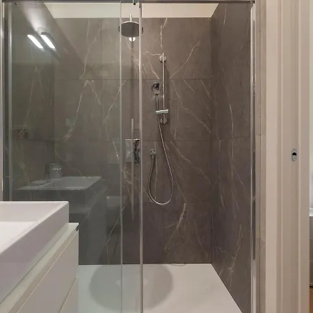 Xenia - 2-room In Via Cecchi 18 * Milano