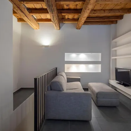 Διαμέρισμα Bilocale Su 2 Livelli - Ripa Di Porta Ticinese Μιλάνο