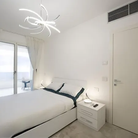 Appartement Design With Private Terrace