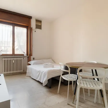 Guesthost - Comfy Porta Venezia Mm1 Apartamento *