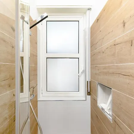 Modern With Wi-fi & Ac 15 Min To Duomo * Milano