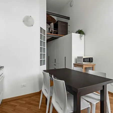 Διαμέρισμα Elegant Loft Con Giardino In Citta - Scooter Park Μιλάνο