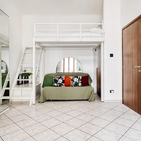 Hostmate - - Volturno - Isola * ميلان