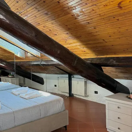 Porta Venezia One Bedroom Loft شقة *