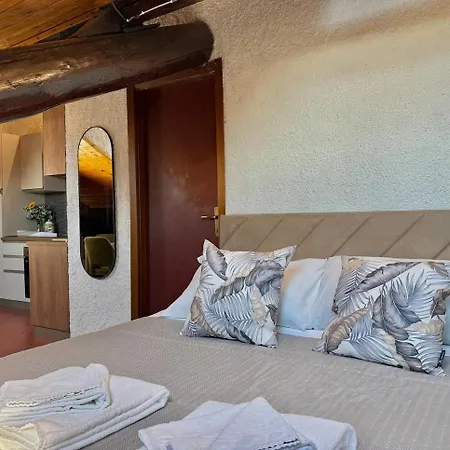 Porta Venezia One Bedroom Loft *
