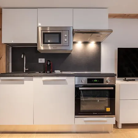 Loft Design With Mezzanine Near Metro Διαμέρισμα Μιλάνο