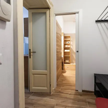 Youhosty - Tantardini 20 Sx Appartement Milaan